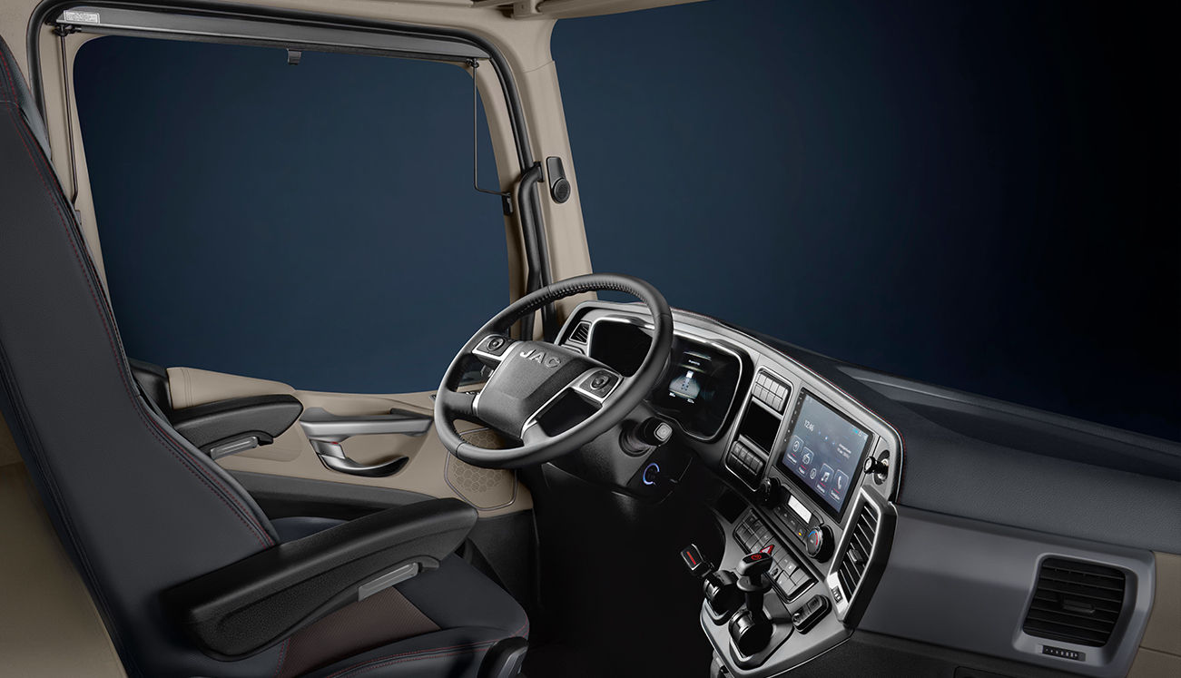 Интерьер JAC K7