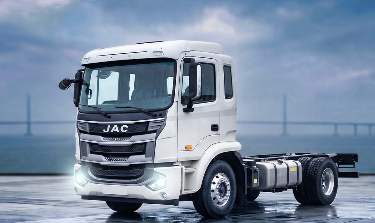 JAC N200